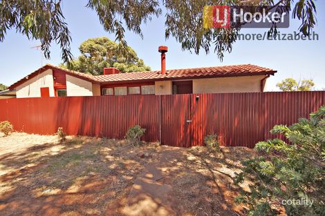 Property photo of 2 Dimboola Court Craigmore SA 5114