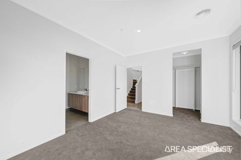 Property photo of 1 Murrayfield Place Strathtulloh VIC 3338