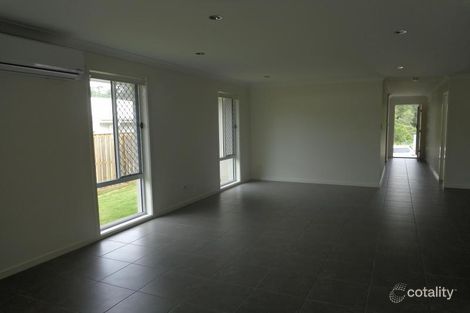 Property photo of 2/4 Tian Crescent Upper Coomera QLD 4209