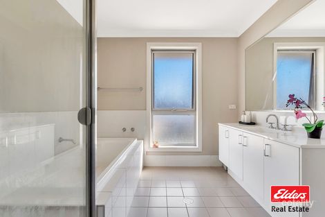 41 Grenada Rd, Glenfield, NSW 2167