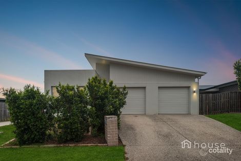 5 Folkes Cl, Bellbird Park, QLD 4300