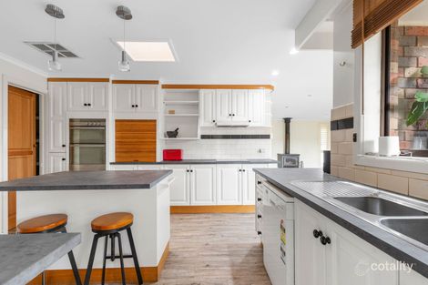 Property photo of 6 Carroll Court Gisborne VIC 3437