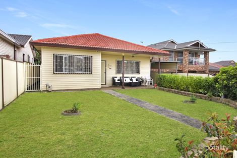 13 Springfield St, Old Guildford, NSW 2161