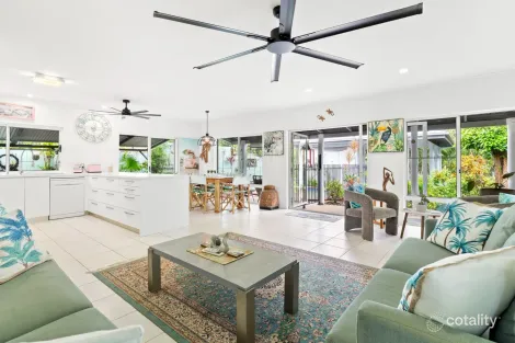 Property photo of 11 Upolu Esplanade Clifton Beach QLD 4879