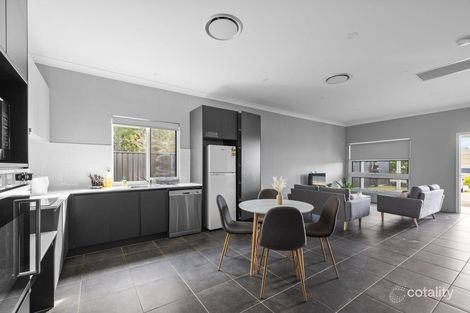 Property photo of 55 Brisbane Road Riverview QLD 4303