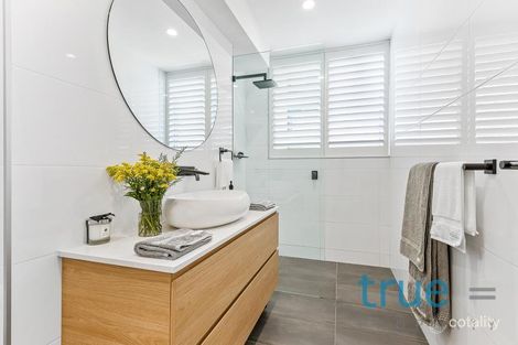 Property photo of 9/3A Bortfield Drive Chiswick NSW 2046