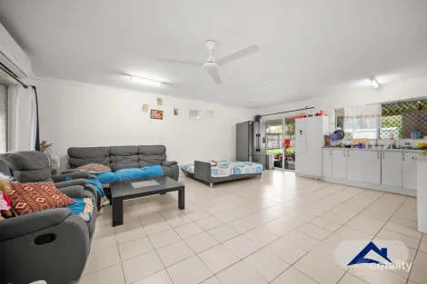 Property photo of 6 Mintaro Crescent Woree QLD 4868