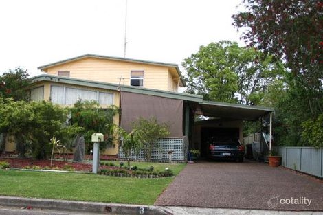 8 Melton Pl, Croudace Bay, NSW 2280