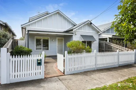 143 Coronation St, Kingsville, VIC 3012