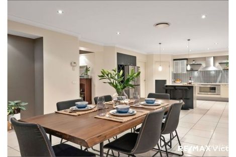 Property photo of 2 Whiteoak Place Caboolture QLD 4510