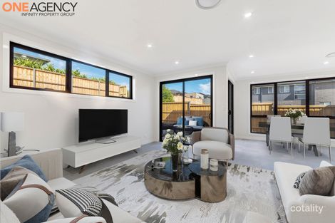 5b Eddington Rd, Campbelltown, NSW 2560