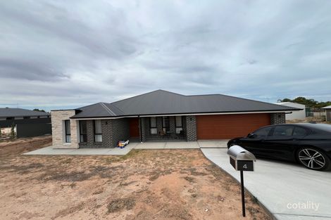 4 Moshulu St, Port Broughton, SA 5522