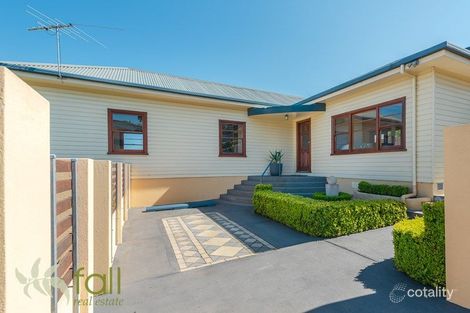 Property photo of 13 Malunna Road Lindisfarne TAS 7015