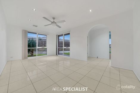 Property photo of 13 Medinah Rise Hampton Park VIC 3976