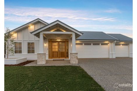 Property photo of 6 Mitta Mitta Place Gobbagombalin NSW 2650