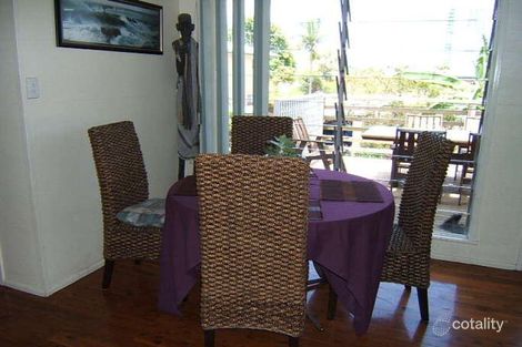 Property photo of 33 Echlin Street Labrador QLD 4215