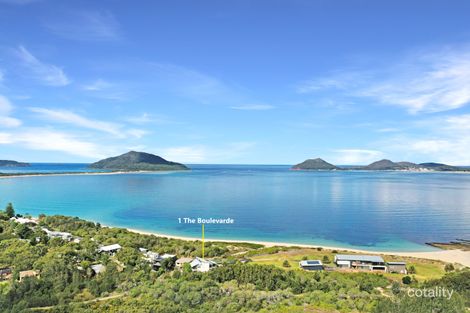 Property photo of 1 The Boulevarde Hawks Nest NSW 2324