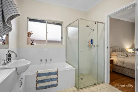 Property photo of 35B Wallala Avenue Park Holme SA 5043