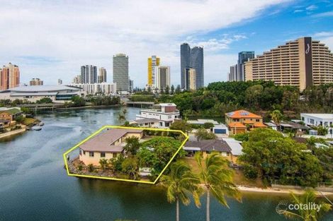 15 Lakeland Key, Broadbeach Waters, QLD 4218