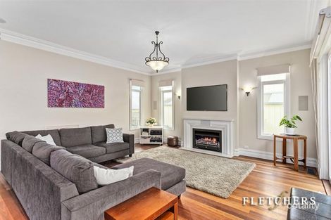 Property photo of 16 William Road Croydon VIC 3136