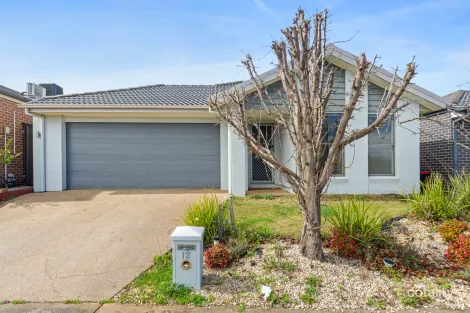 Property photo of 12 Diamond Parade Cobblebank VIC 3338