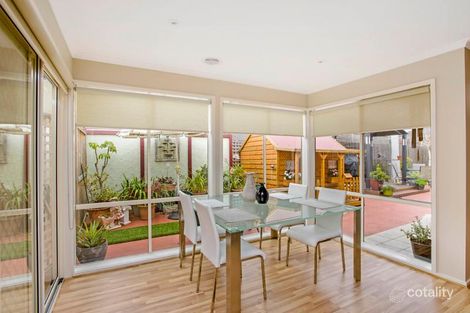 Property photo of 10 Rushcutters Place Taylors Hill VIC 3037