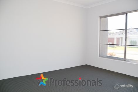 Property photo of 5 Kirkbrae Pass Meadow Springs WA 6210
