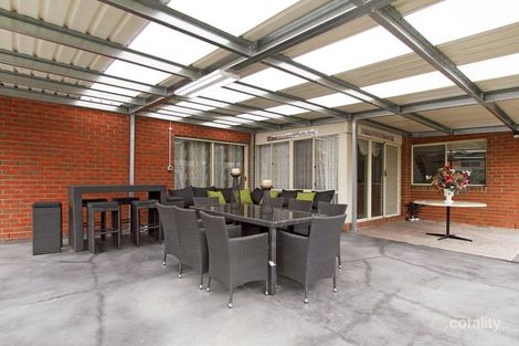 Property photo of 3 Hedley Court Narre Warren VIC 3805