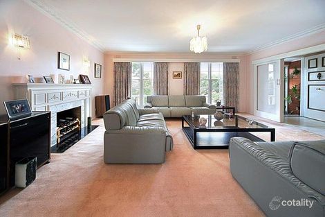 Property photo of 8 Jason Court Balwyn North VIC 3104