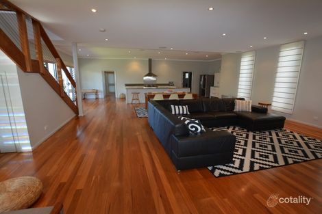 Property photo of 18 Surfsound Avenue Wallabi Point NSW 2430