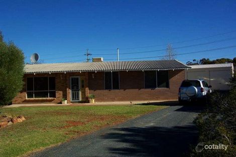 51 Bluebush Rd, Kambalda West, WA 6442