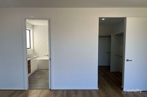 Property photo of 42 Camfield Crescent Mambourin VIC 3024
