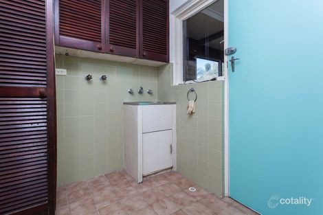 Property photo of 3 Chevening Place Beckenham WA 6107