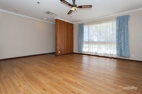 Property photo of 3 Chevening Place Beckenham WA 6107