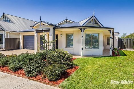 11 Fortuna Cres, Cranbourne West, VIC 3977