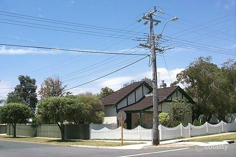 32 Lansdowne Rd, Kensington, WA 6151