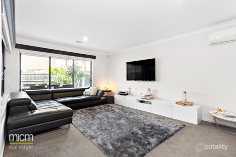 Property photo of 25 Grassbird Drive Point Cook VIC 3030
