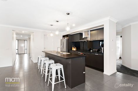 Property photo of 25 Grassbird Drive Point Cook VIC 3030