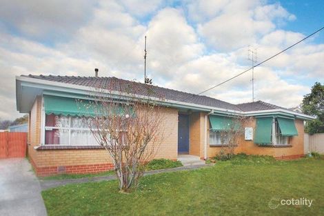 Property photo of 52 Marie Crescent Wendouree VIC 3355