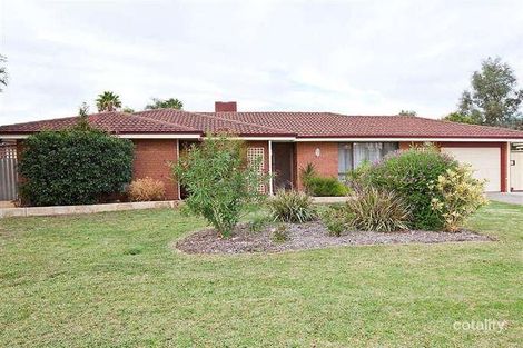 23 Excalibur Cir, Camillo, WA 6111