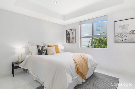 Property photo of 305/3 The Piazza Wentworth Point NSW 2127