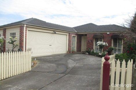 10 Forbes Ave, Lynbrook, VIC 3975