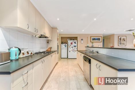 Property photo of 9 Mallard Street Berwick VIC 3806