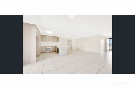 Property photo of 19 Tawarra Crescent Gracemere QLD 4702