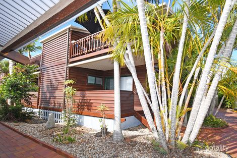 Property photo of 8/651 Esplanade Urangan QLD 4655