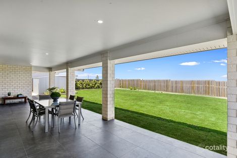 Property photo of 39 Spring Way Nikenbah QLD 4655
