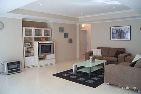 Property photo of 21 The Lakes Boulevard Jandakot WA 6164