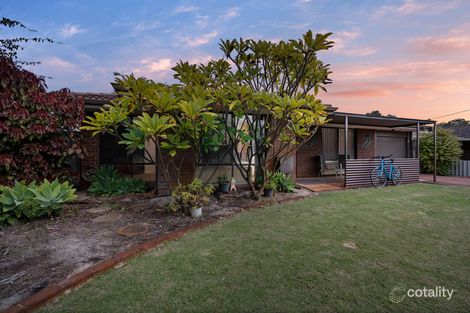 Property photo of 14 Shearwater Way Gosnells WA 6110