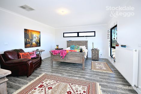 Property photo of 8 Weerona Parkway Wollert VIC 3750