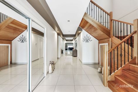 Property photo of 5 Hayfield Road Roxburgh Park VIC 3064